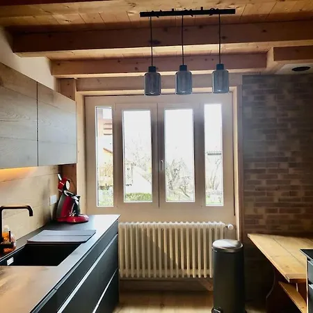 Belle Maison Traditionnelle - Les Chavonnes *