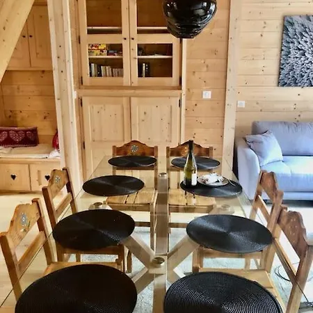 Tatil Evi Belle Maison Traditionnelle - Les Chavonnes Courchevel