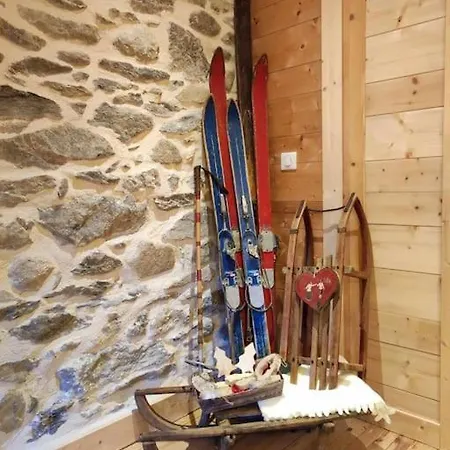 Belle Maison Traditionnelle - Les Chavonnes *