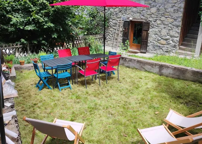 Belle Maison Traditionnelle - Les Chavonnes *