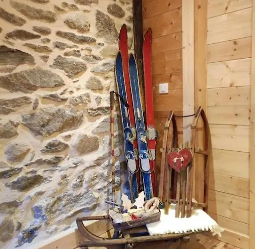 Belle Maison Traditionnelle - Les Chavonnes *